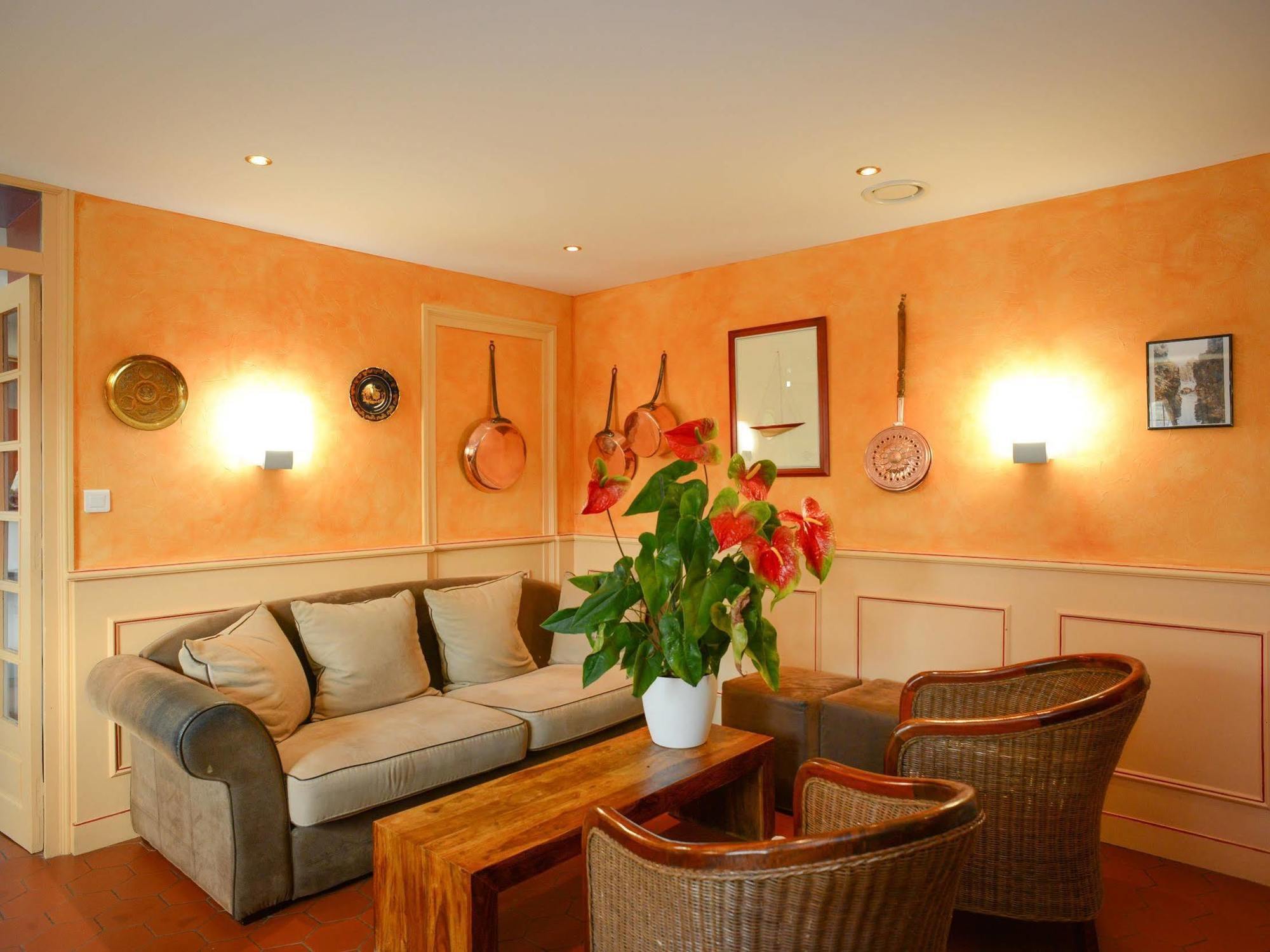 Au P'Tit Quinquin Hotel Le Val-Saint-Père Esterno foto